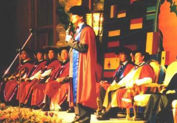 Bircham University 2000 Taiwan Kaohsiung Graduation Bircham University 2000 Taiwan Kaohsiung Graduation